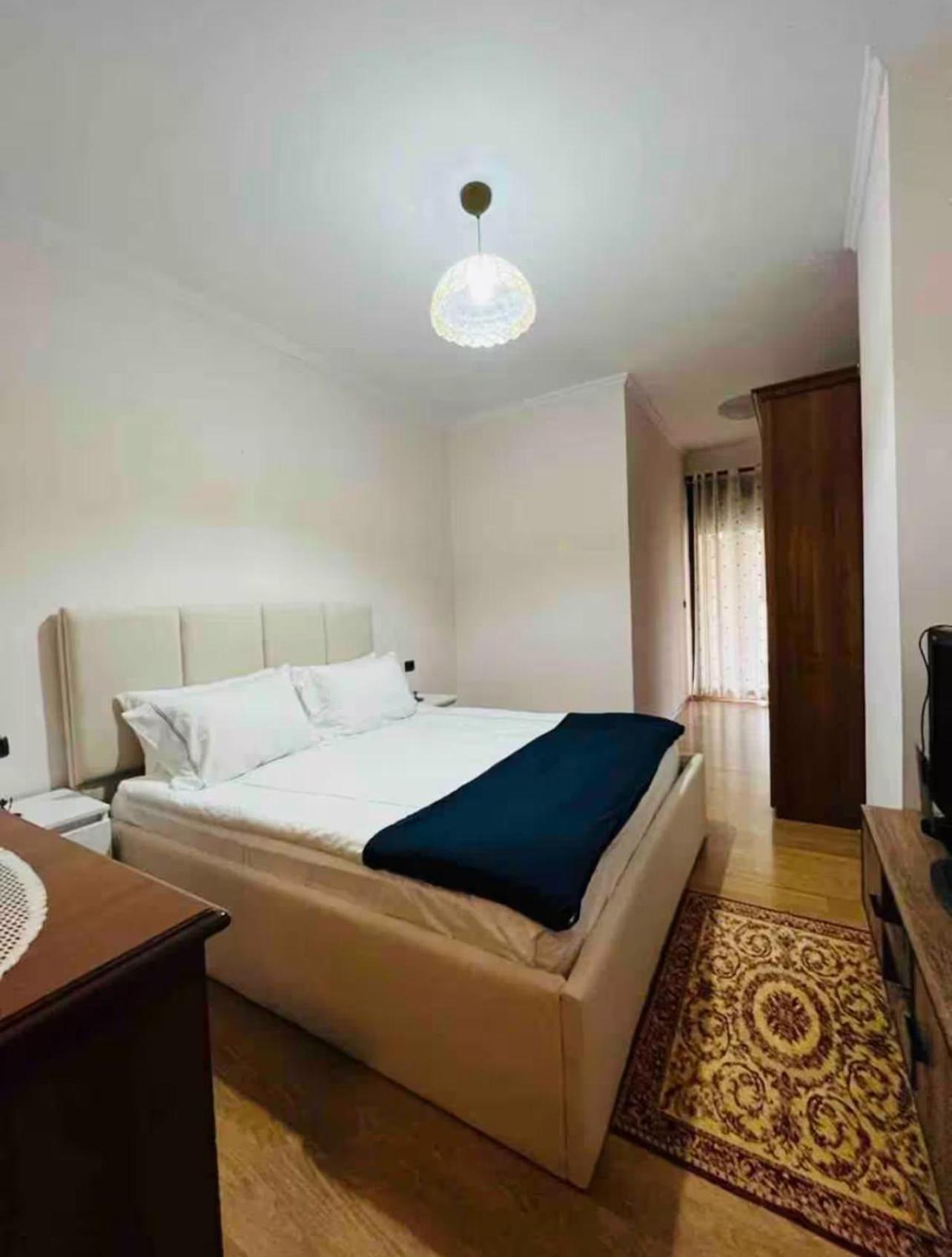 Mbyllur Apartamento Tirana